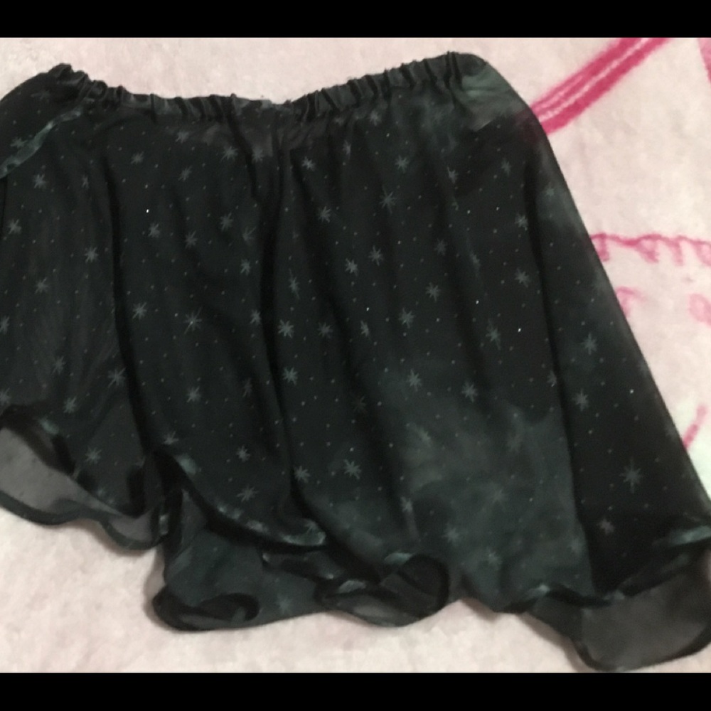 Black skirt